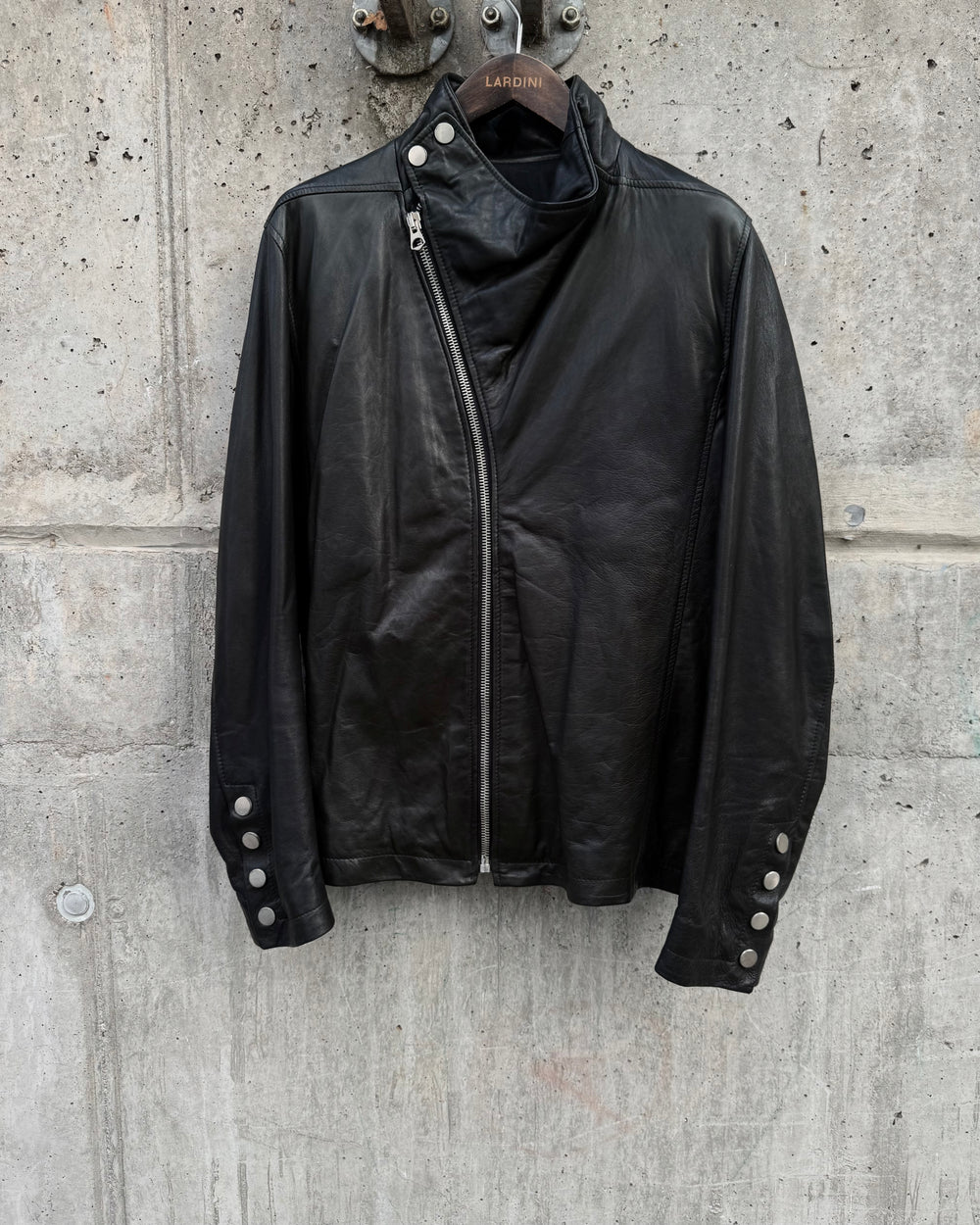 Piercurge Asymmetric High-Neck Leather Jacket (54)