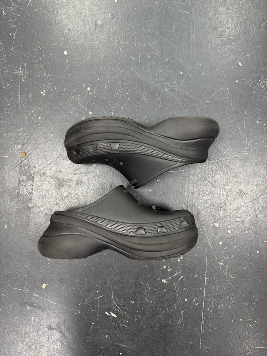 Balenciaga Crocs (43)