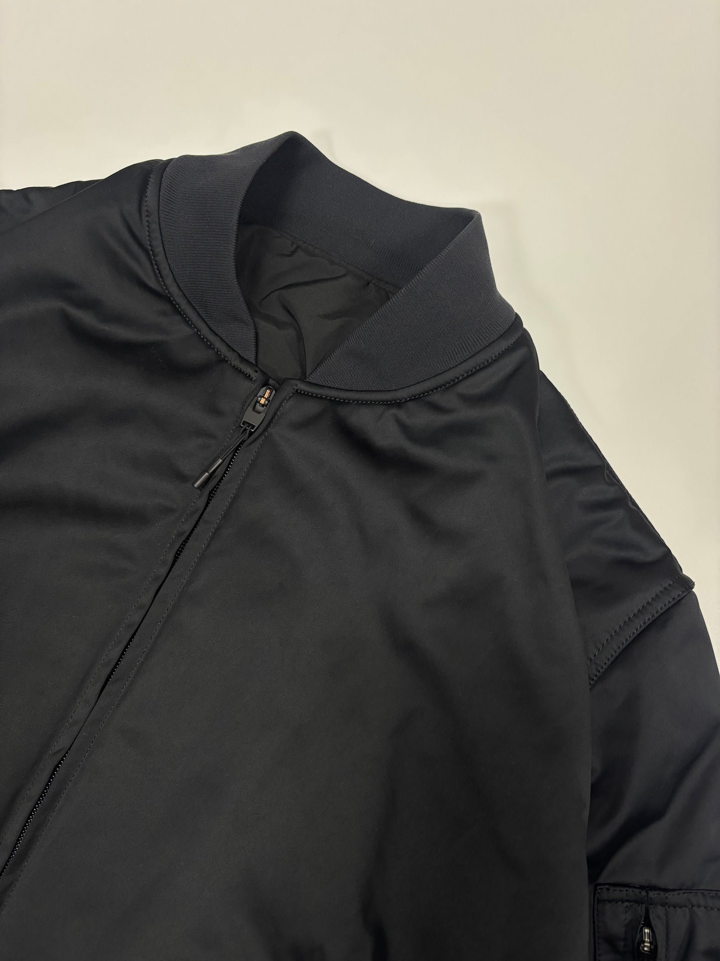 Y-3 by Yohji Yamamoto Cropped Puffer Bomber (M)