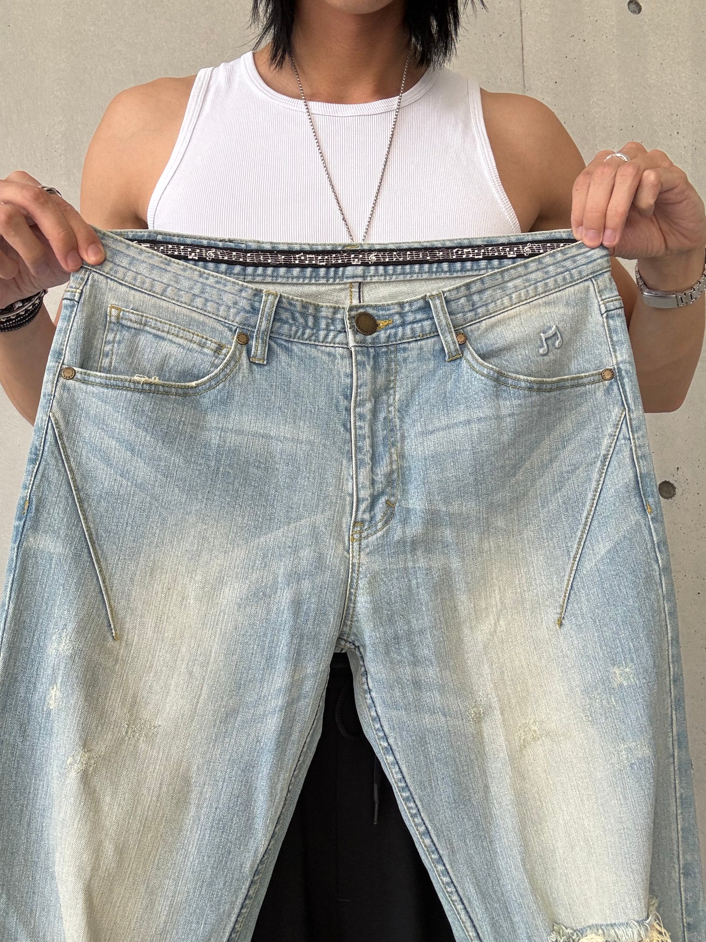 Number (N)ine Darted Distressed Denim (32)