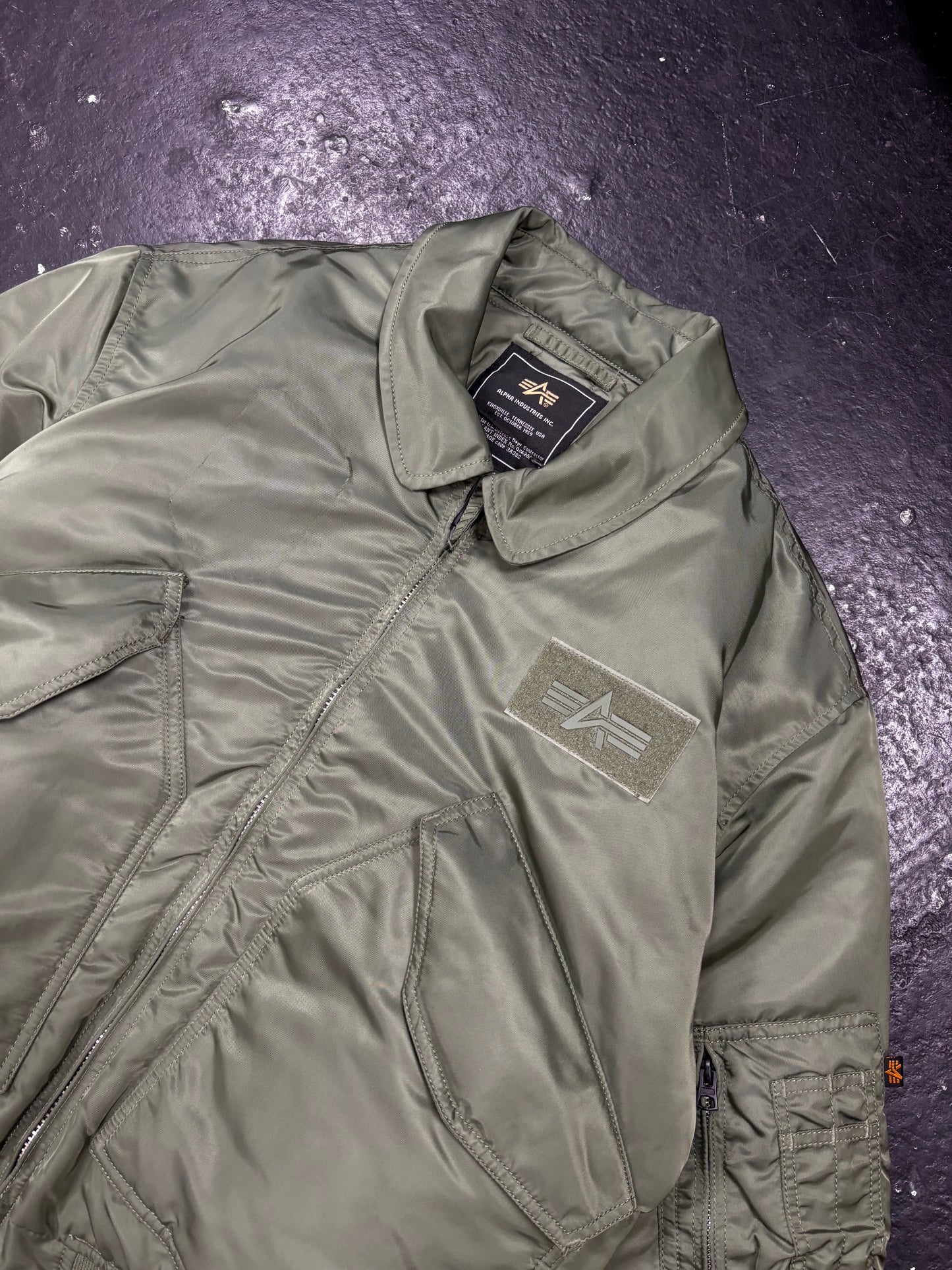 90's Alpha Industries CWU Jacket (L)