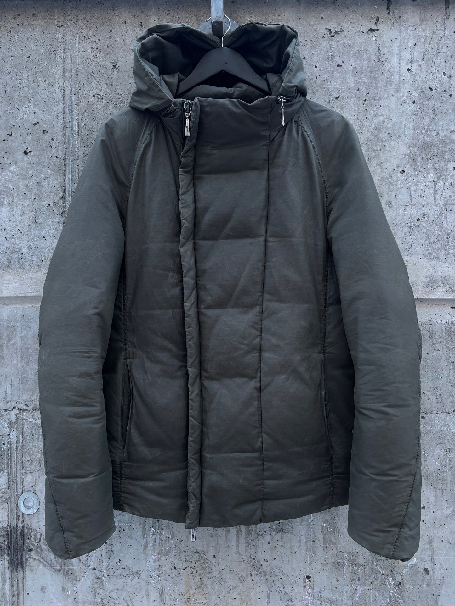 Masnada Scarstitch Faded Green Puffer Jacket (L)