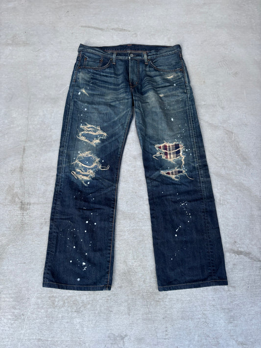 Edwin Underpatch Distressed Denim (34)