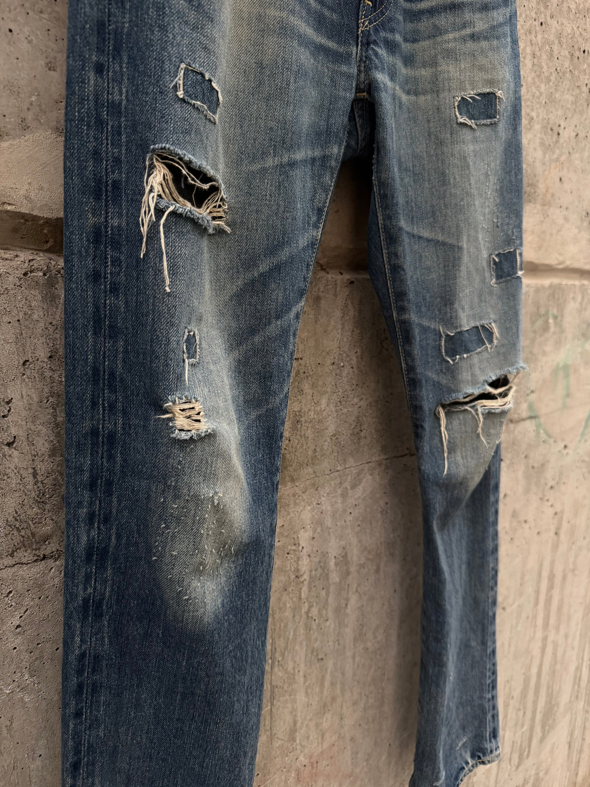 Hysteric Glamour Studded Destroyed Denim (29)