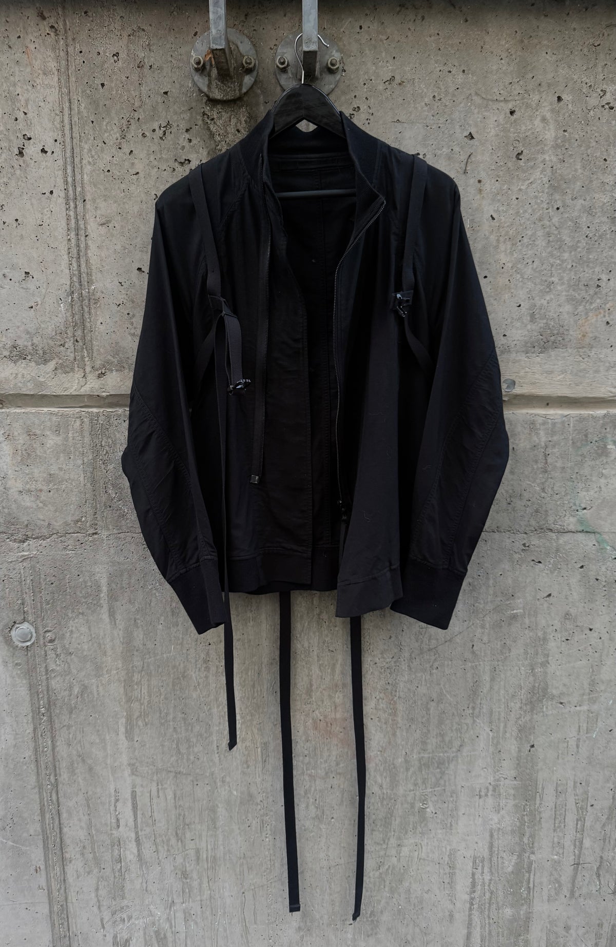 Julius _7 Deconstructed Utility Strapped Jacket
