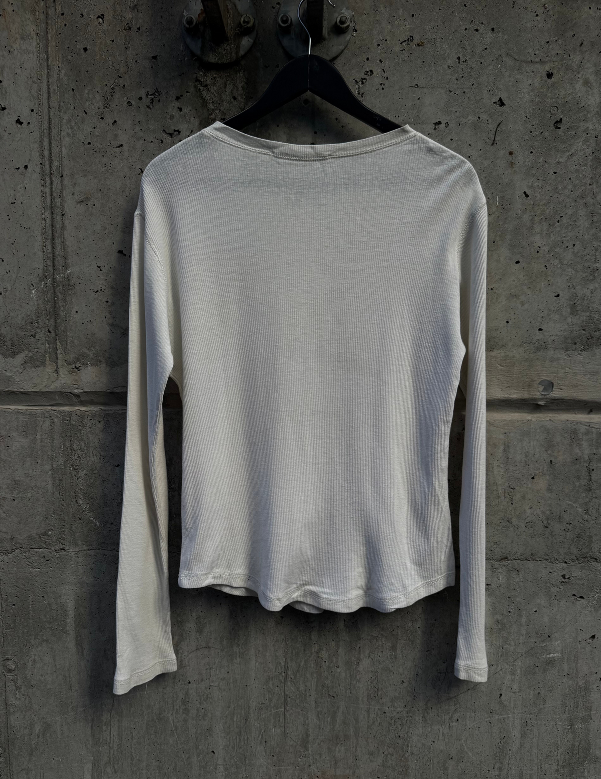 AW/04 Raf Simons « Waves » Waffle Knit Button (48)
