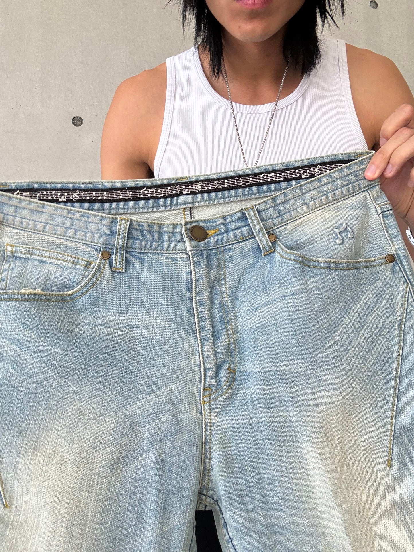 Number (N)ine Darted Distressed Denim (32)