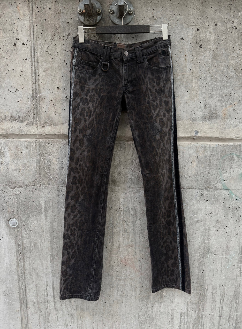 Roen Leopard Print Denim Pants (30)