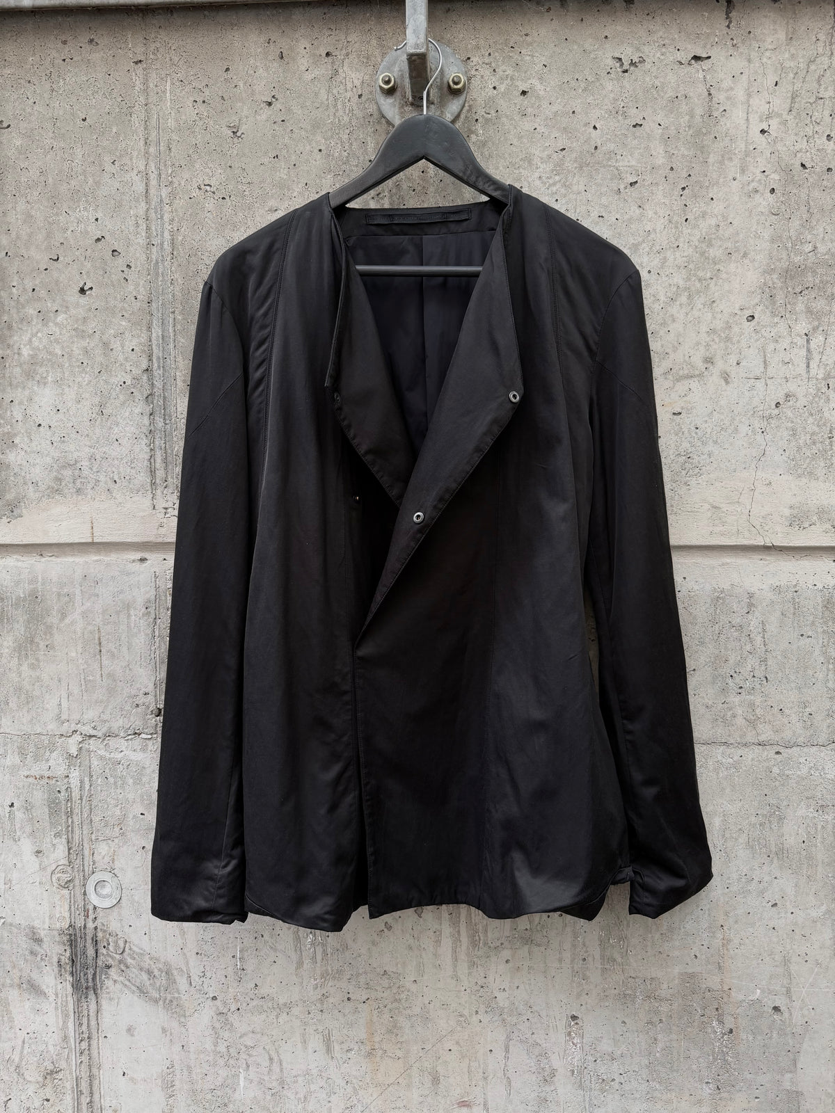 SS/13 Julius_7 Asymmetrical Overlap Collar Jacket (2)