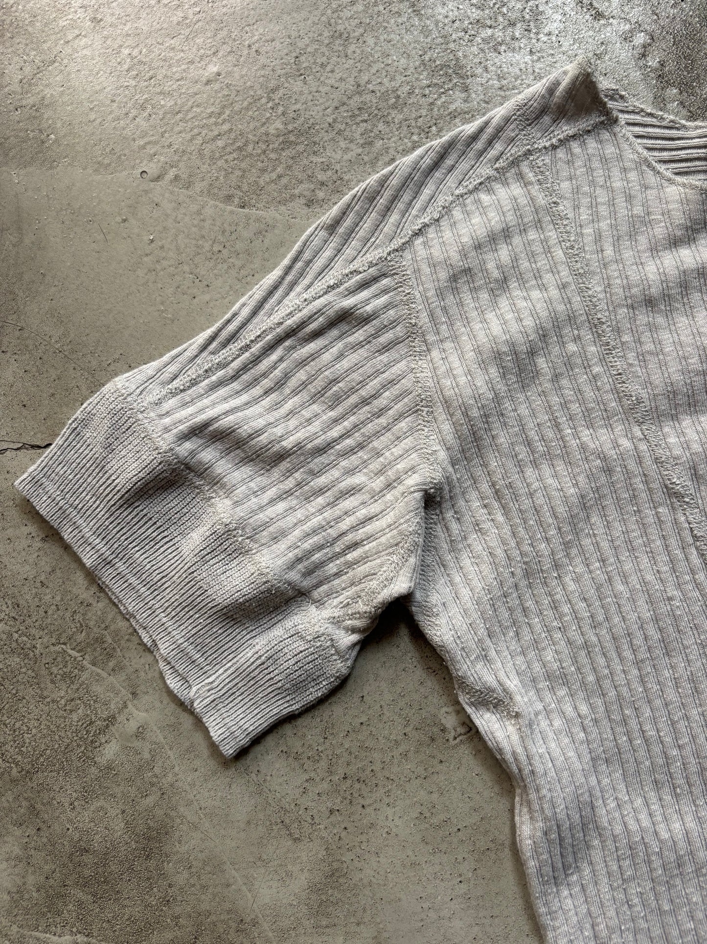 AW/09 Number (N)ine „A Closed Feeling“ Rip Tee (XS)