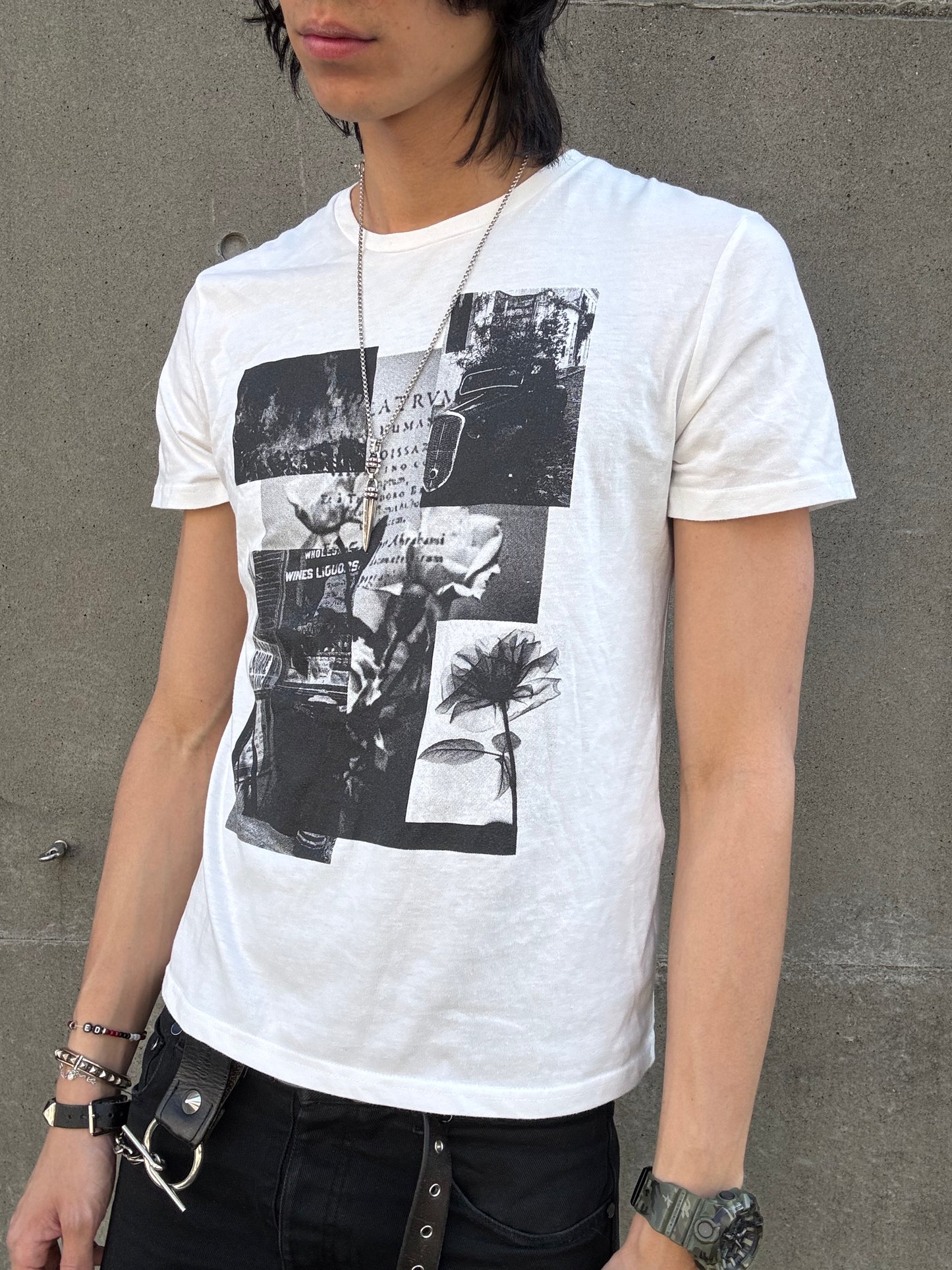 In The Attic Cross Tee (L)