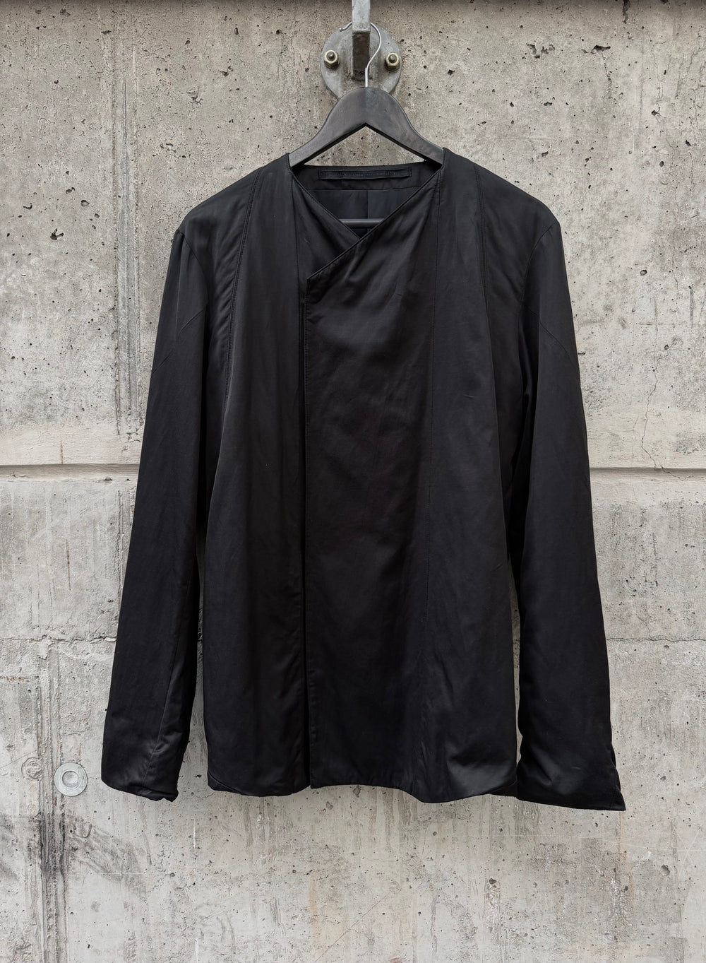 SS/13 Julius_7 Asymmetrical Overlap Collar Jacket (2)