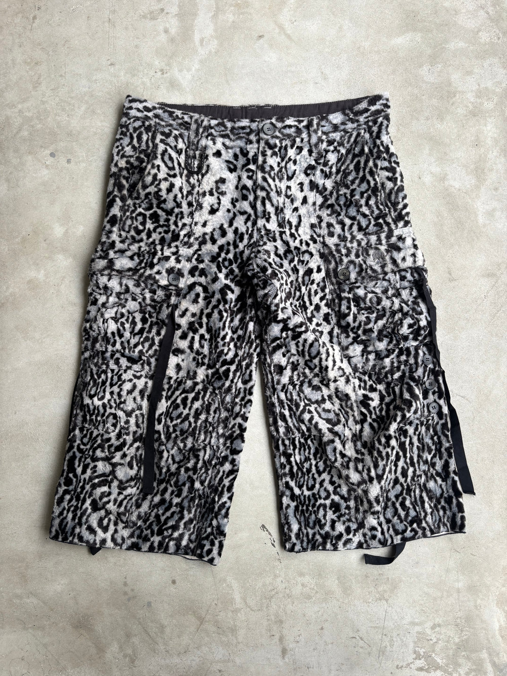 Roen Rayon Snow Leopard Shorts (30)