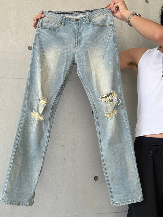Number (N)ine Darted Distressed Denim (32)