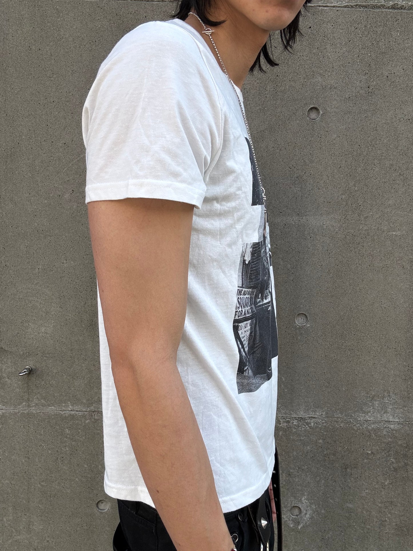 In The Attic Cross Tee (L)