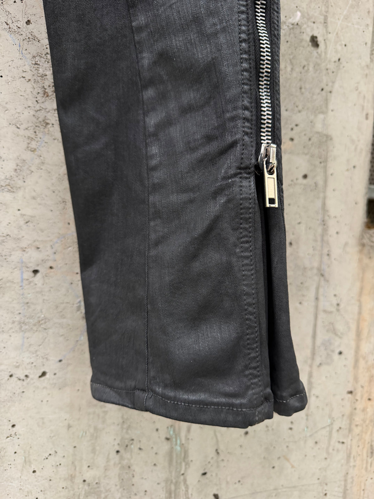 SS/24 Rick Owens Waxed Black DRKSHDW Bolan Denim (32)