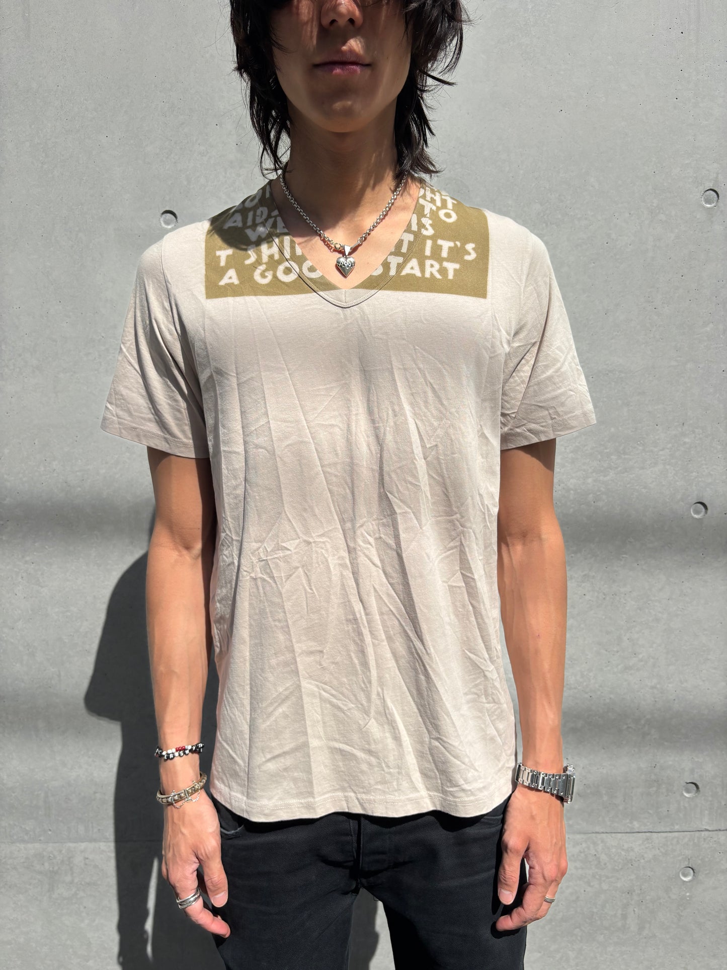 Maison Margiela Written V-neck Tee (M)