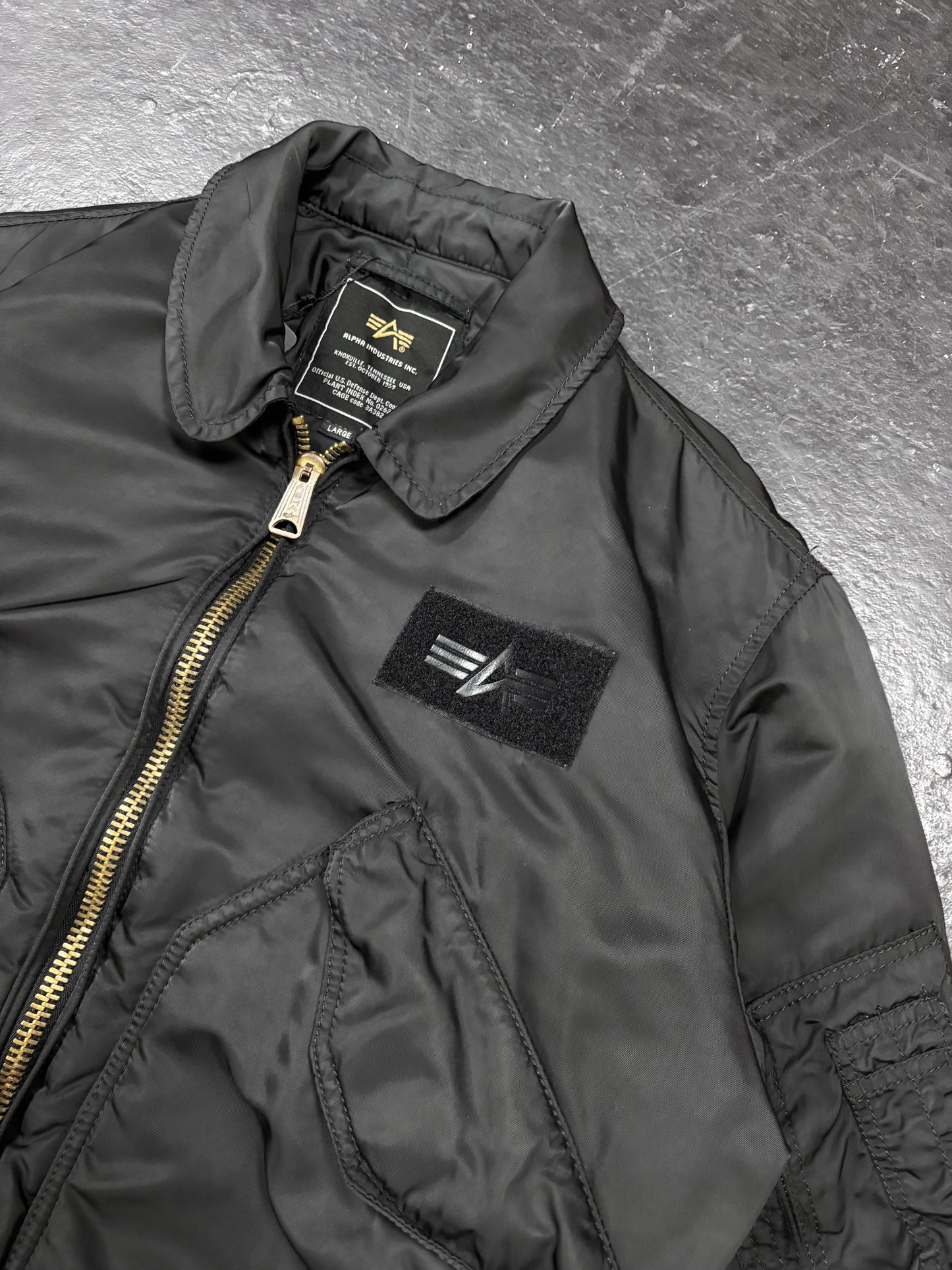 90's Alpha Industries CWU Jacket (L)