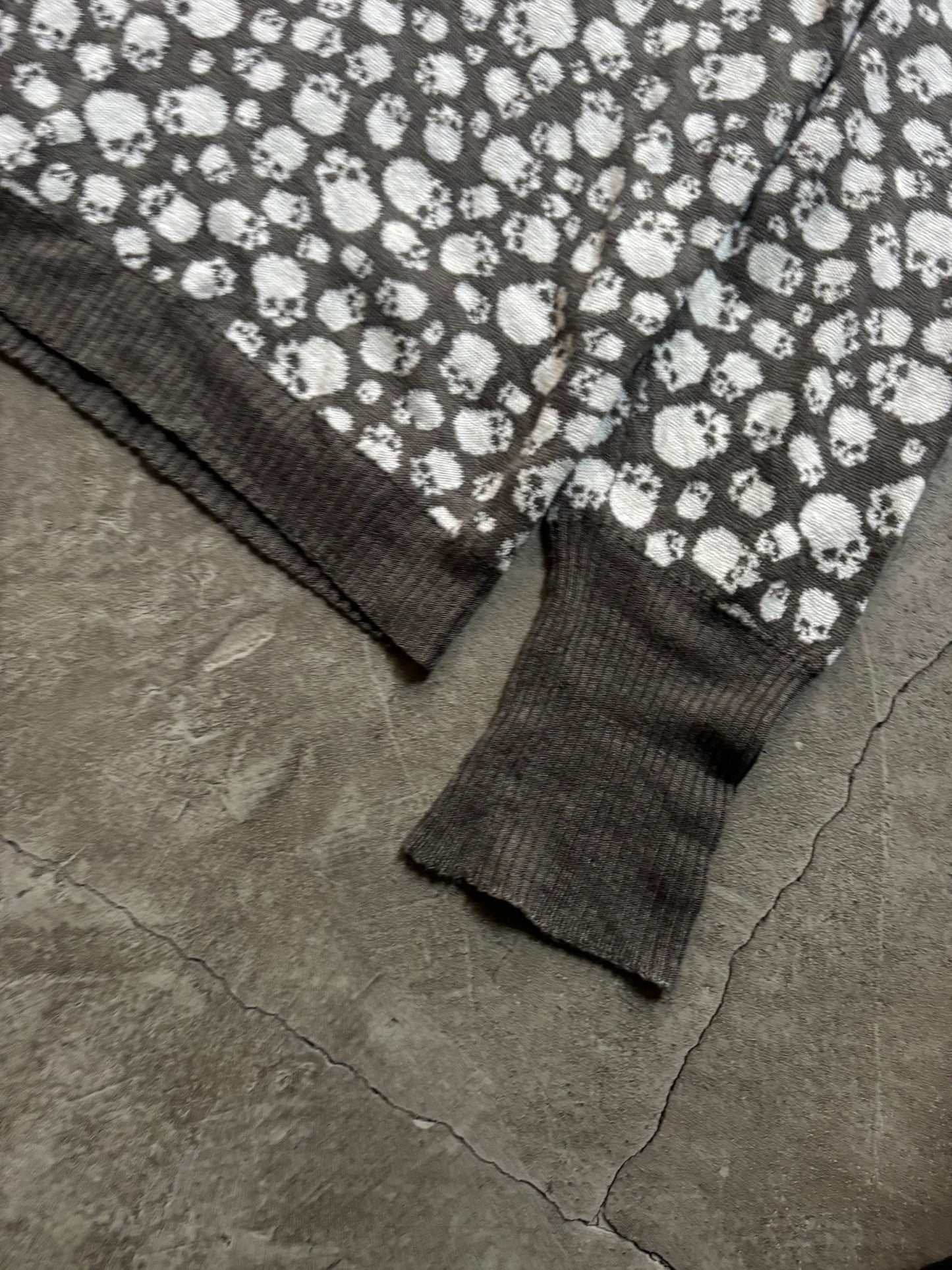 Japanese V-Neck Skull Sweater (M)