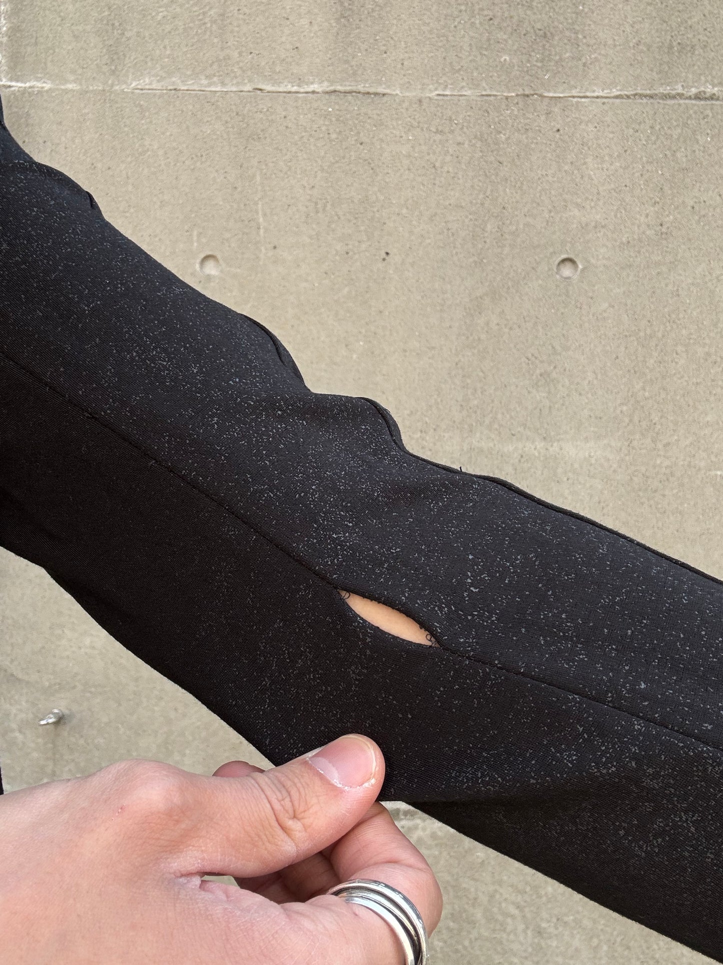 Schlüssel Hidden Hood Zip Up Sweater (M)