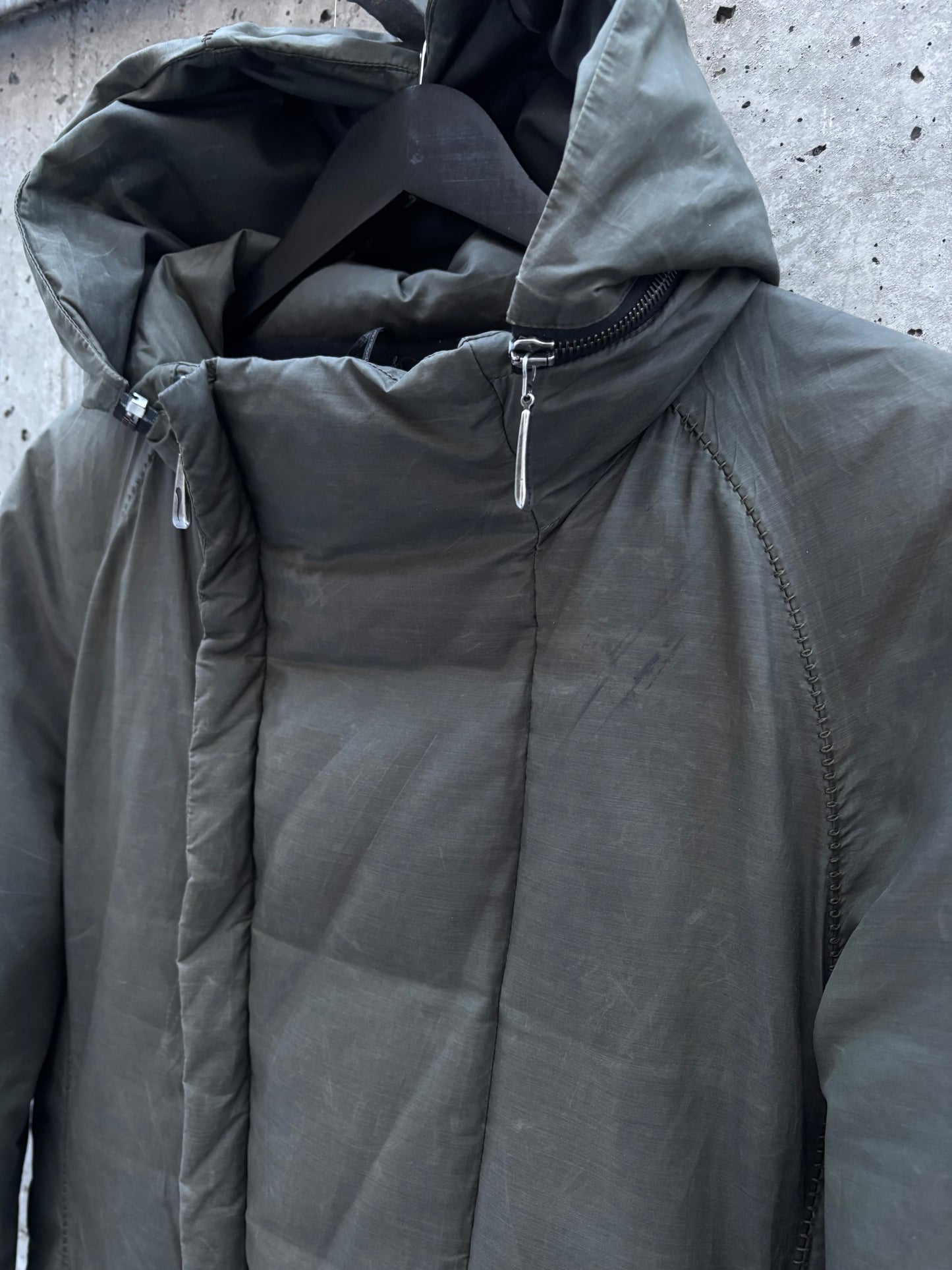 Masnada Scarstitch Faded Green Puffer Jacket (L)