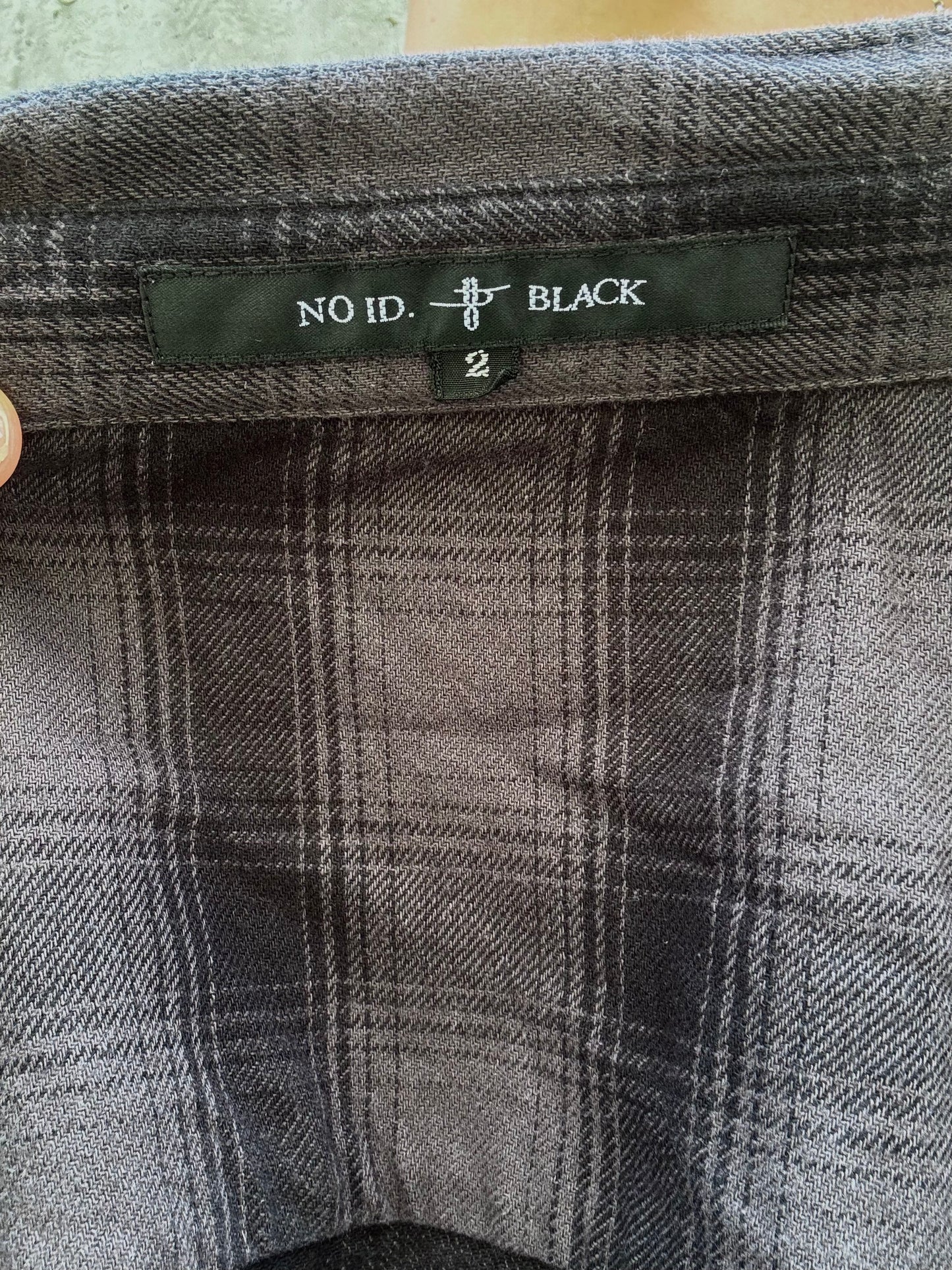 NO ID Black Checkered Sleeveless Button Down Shirt (L)