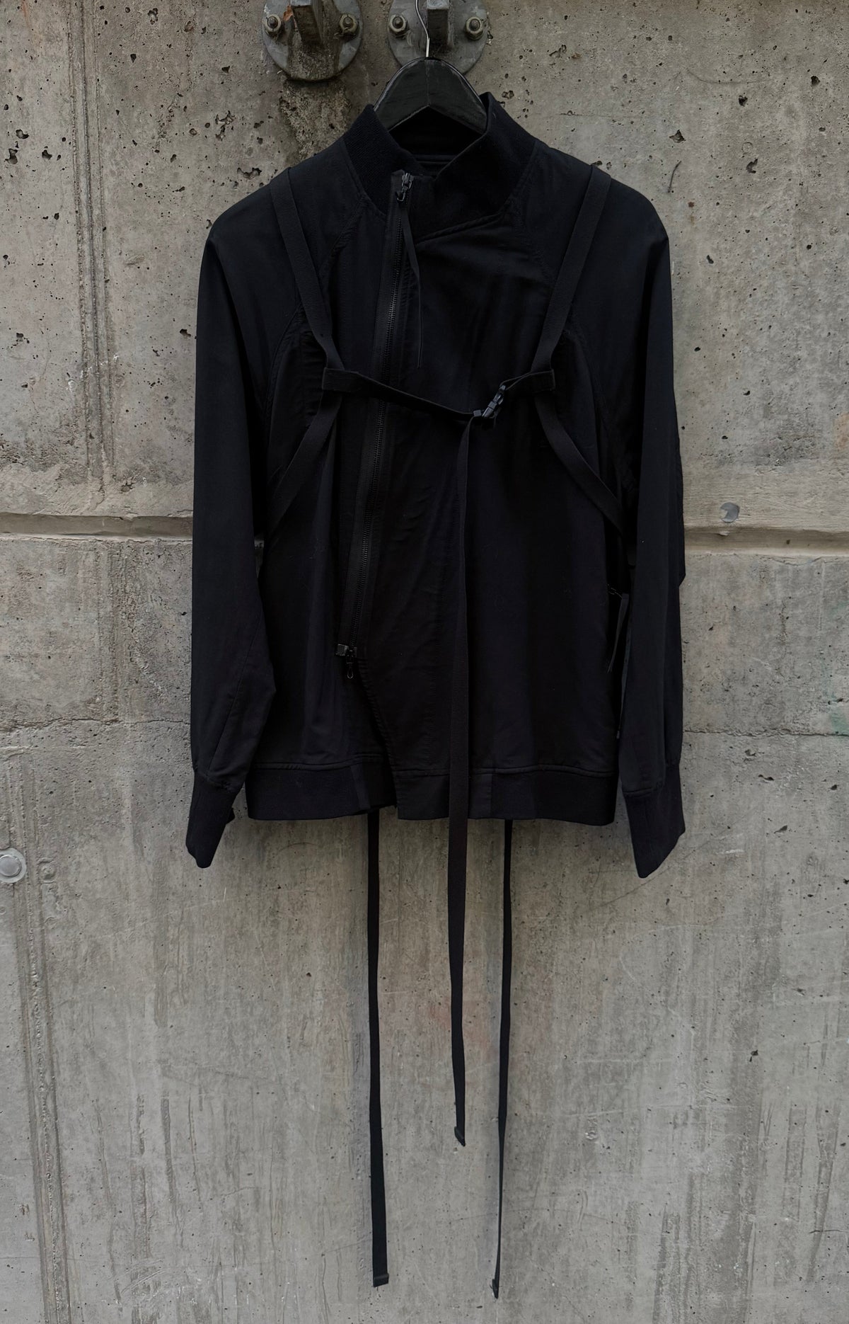 Julius _7 Deconstructed Utility Strapped Jacket
