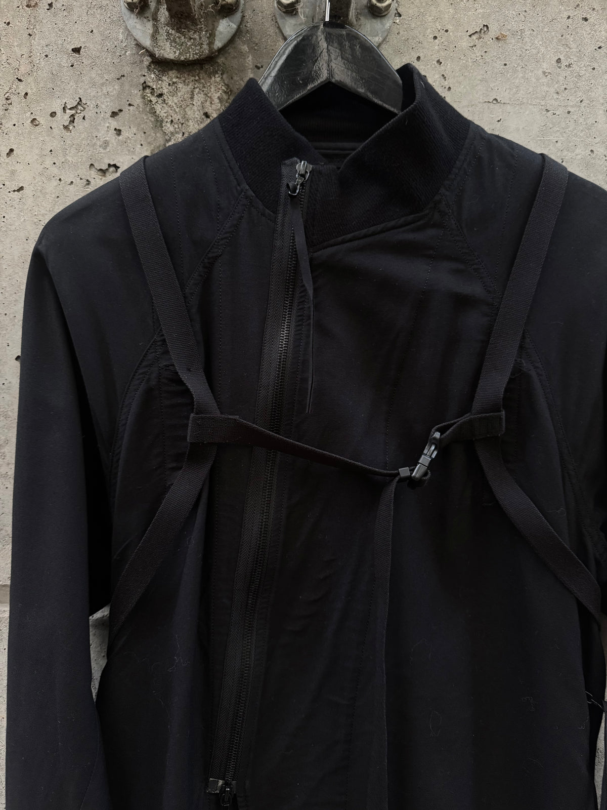 Julius _7 Deconstructed Utility Strapped Jacket