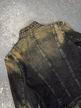 Lade das Bild in den Galerie-Viewer, 2003 Armani Distressed Denim Jacket (38)
