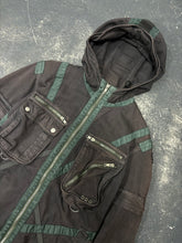 Lade das Bild in den Galerie-Viewer, 2000‘s Avirex Military Jacket with Removable Sleeves (M)

