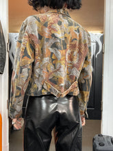 Lade das Bild in den Galerie-Viewer, Vintage Kenzo Denim Jacket (36)
