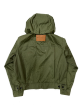 Lade das Bild in den Galerie-Viewer, J.W. Anderson Cropped Hunting Jacket (M)
