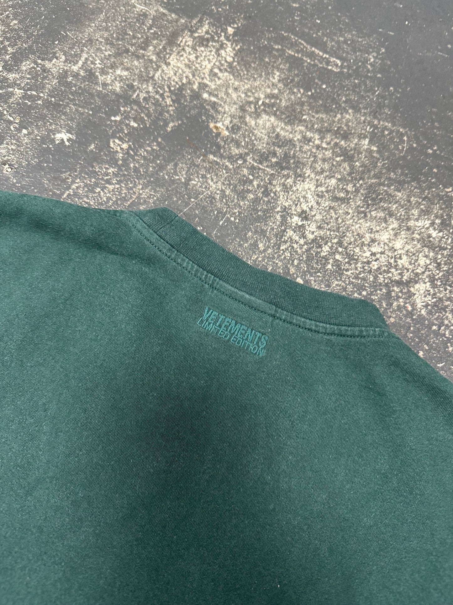 Vetements forest green F.U.C.K. Shirt (M)