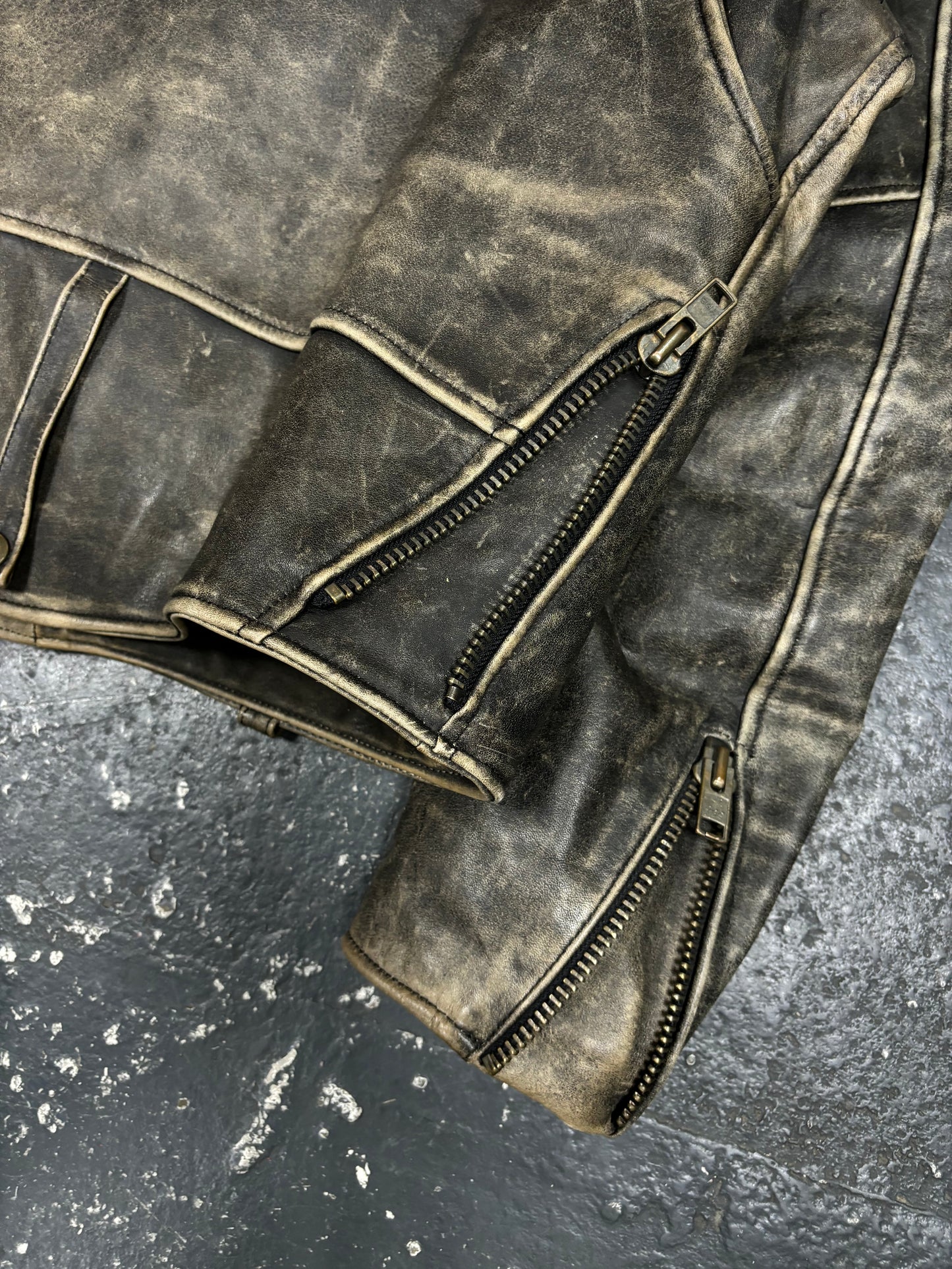 Distressed Grey Biker Leather Jacket (M)